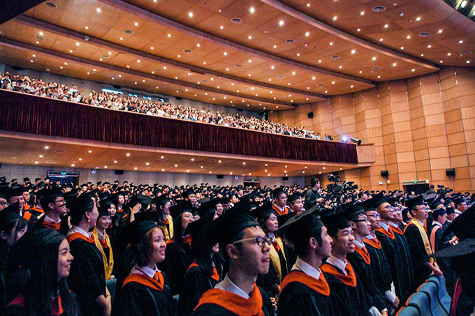 williamhill中国2018年毕业庆典隆重举行